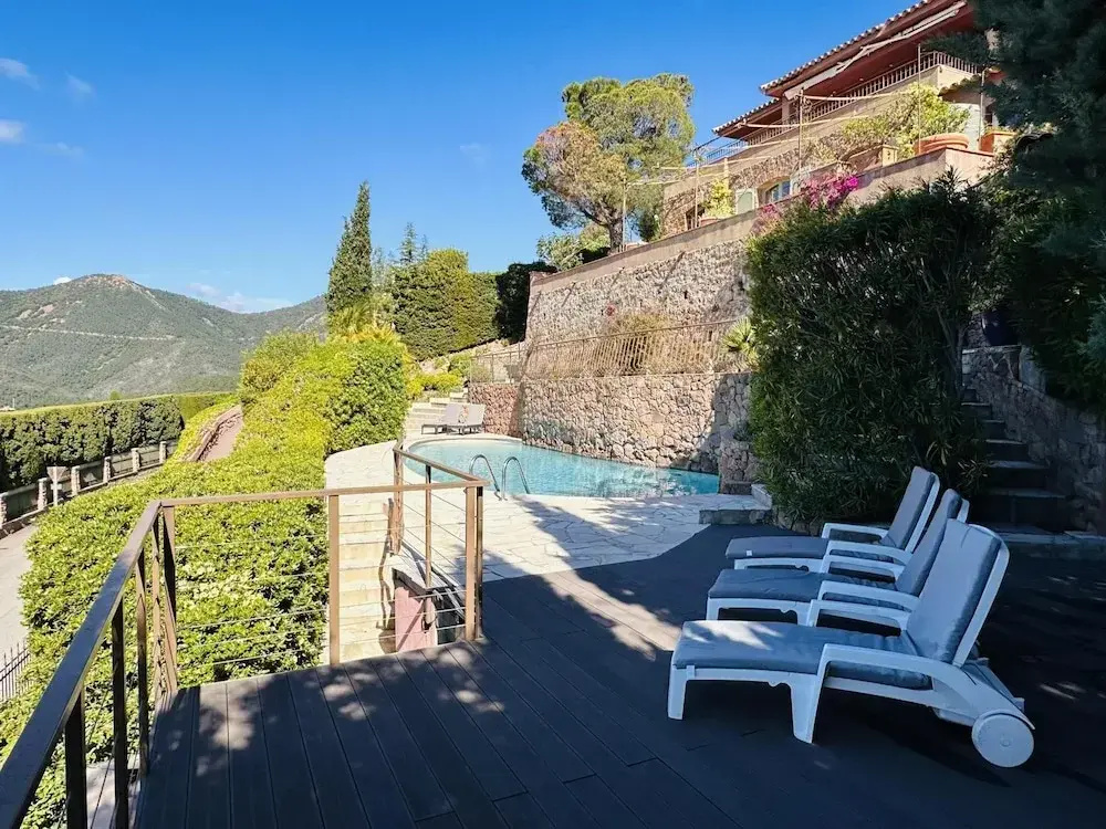 Voir la photo 3 — Sea View Villa in Theoule sur Mer With Pool- 2237