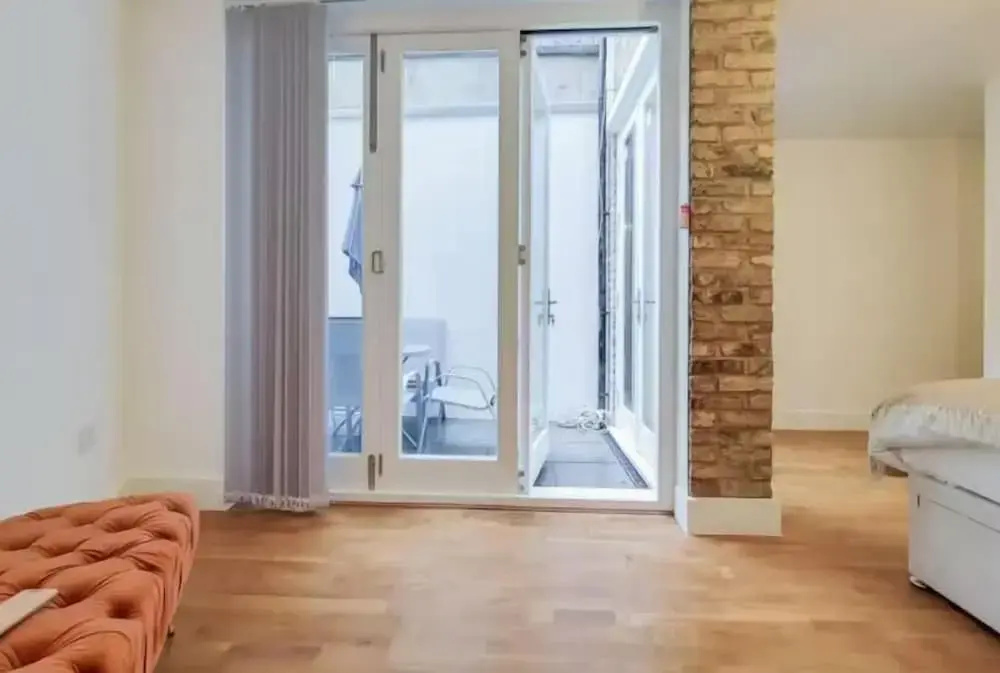 Flat 1 Victoria Grove
