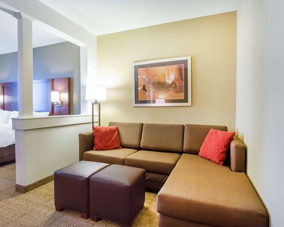 Comfort Suites: фото 5