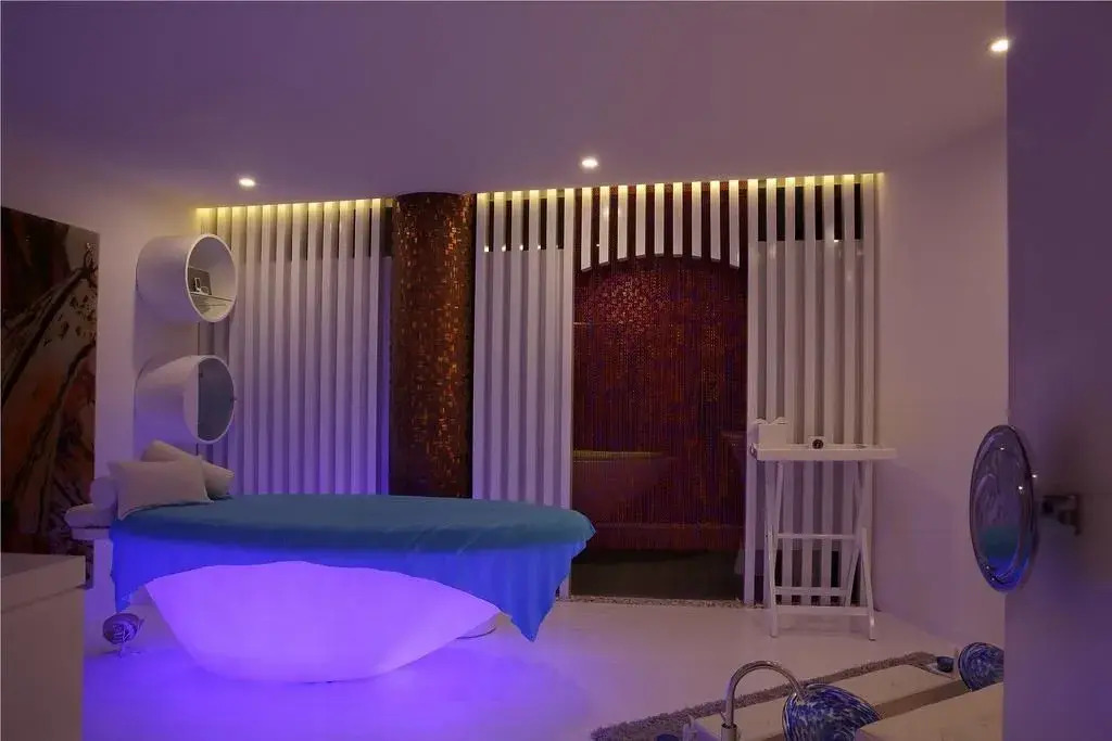 Double-Six Luxury Hotel Seminyak