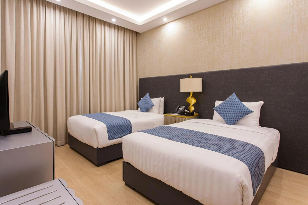 Отель Sarwat Park Hotel Riyadh в Эр-Рияде