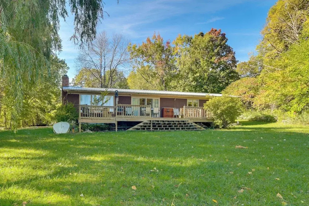 Lakefront Escape: Waterfront Lake Champlain Home