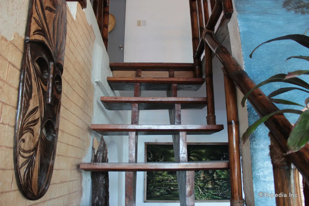 Pierhouse Lodging
