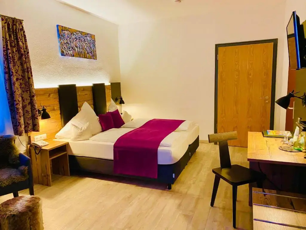 Standard Double room (full double bed)