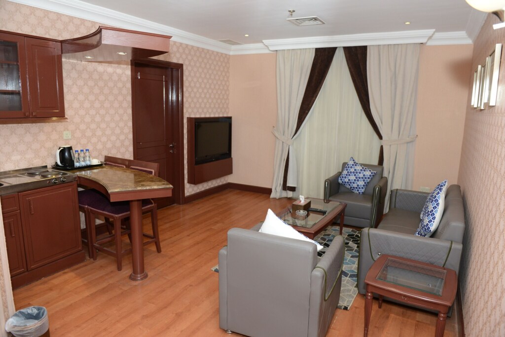 Plaza Athenee Hotel Kuwait by null