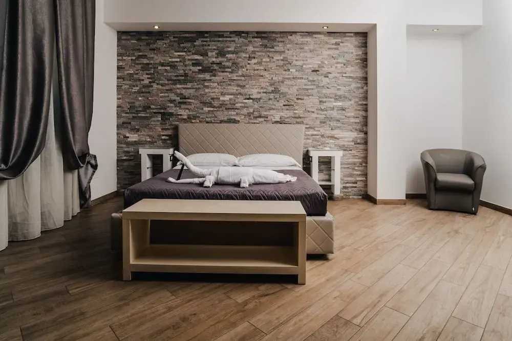 Economy room
