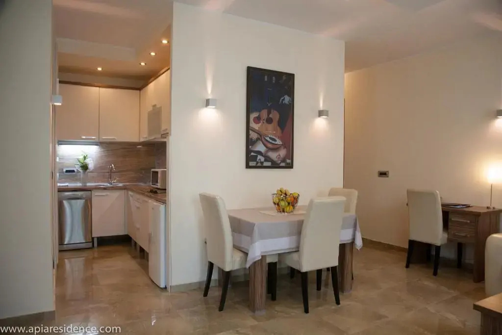 1 Bedroom Apartment with balcony
