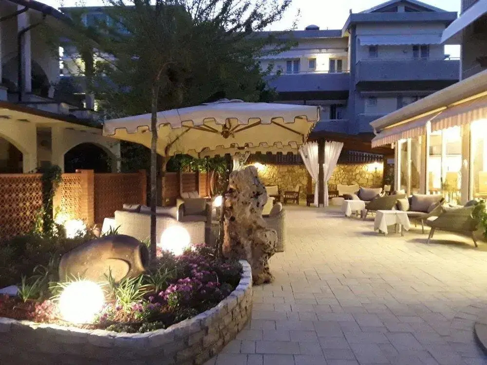 Hotel photo 14