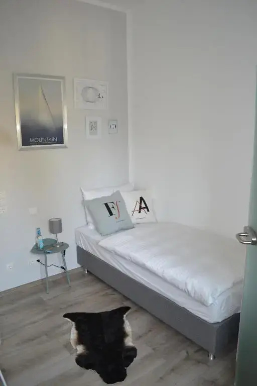 Stilvoll - Café · Bistro · Hotel - Chambres