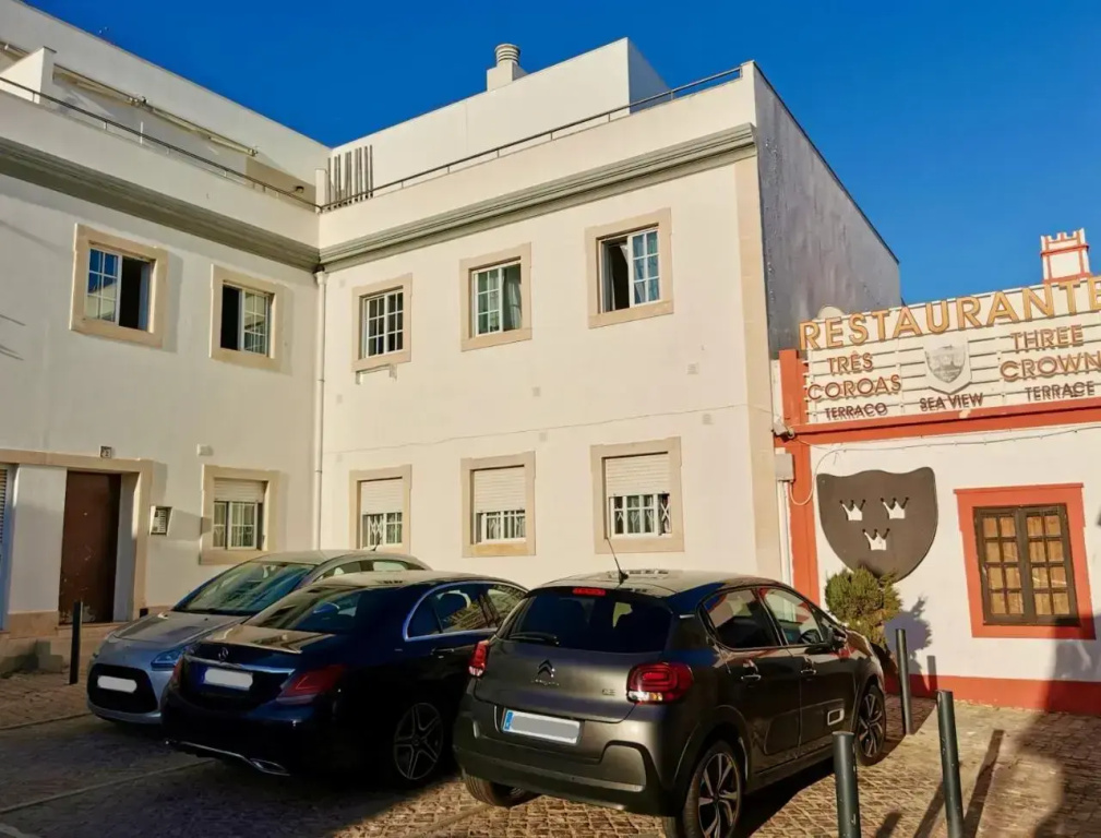#056 Heart of Historic Albufeira with garage