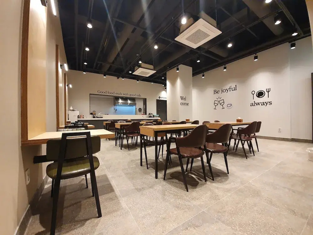 Joy Hotel - Général