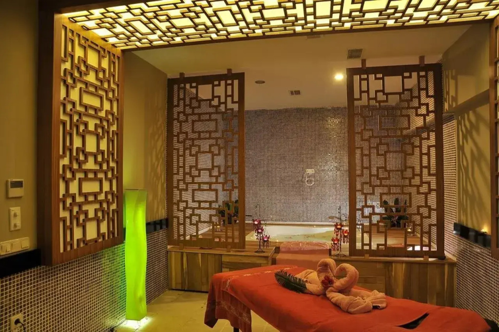Lobby & Reception