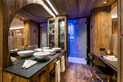 Hüttenhof - Wellnesshotel & Luxus-Chalets - Bayerischer Wald by null