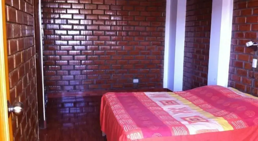Hotel & Restobar Karaoke Garchetti - Chambres