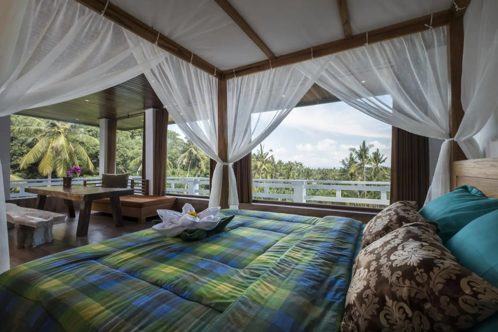2 Bedrooms Villa with balcony and with partial ocean view