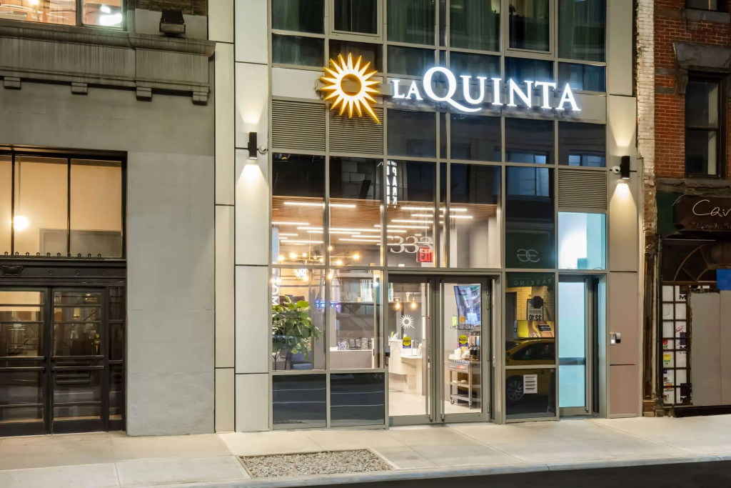 La Quinta Inn & Suites by Wyndham Times Square South — фото