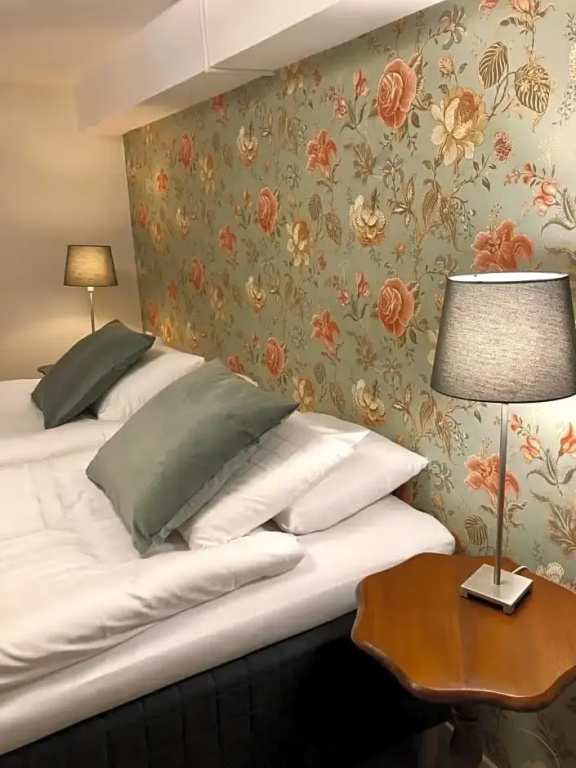 Superior Basement room