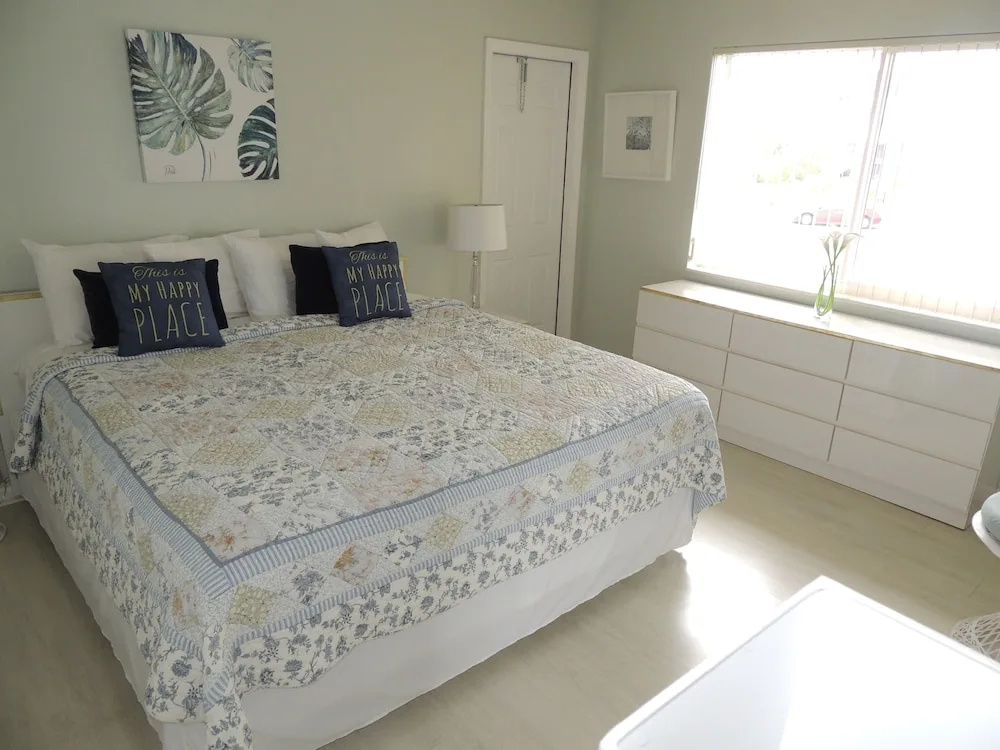 Aqua Mar Condos - Général
