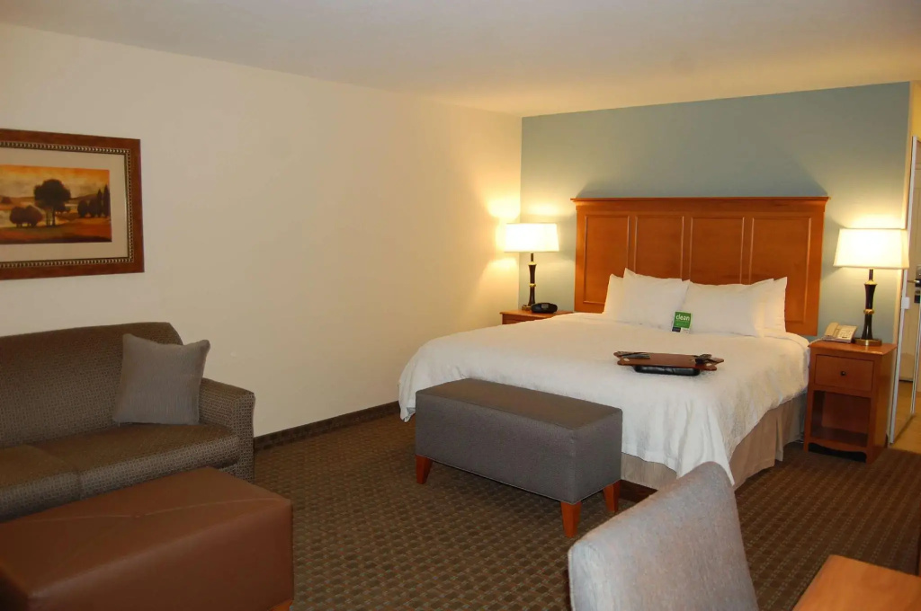 Double Studio (full double bed)