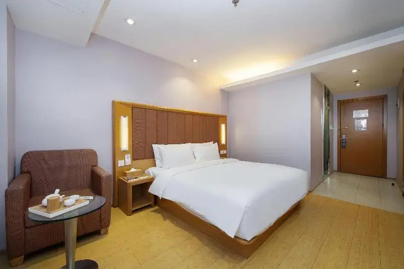Двухместный номер Superior с видом на улицу двуспальная кровать в JI Hotel Harbin Zhongyang Street Youyi Road