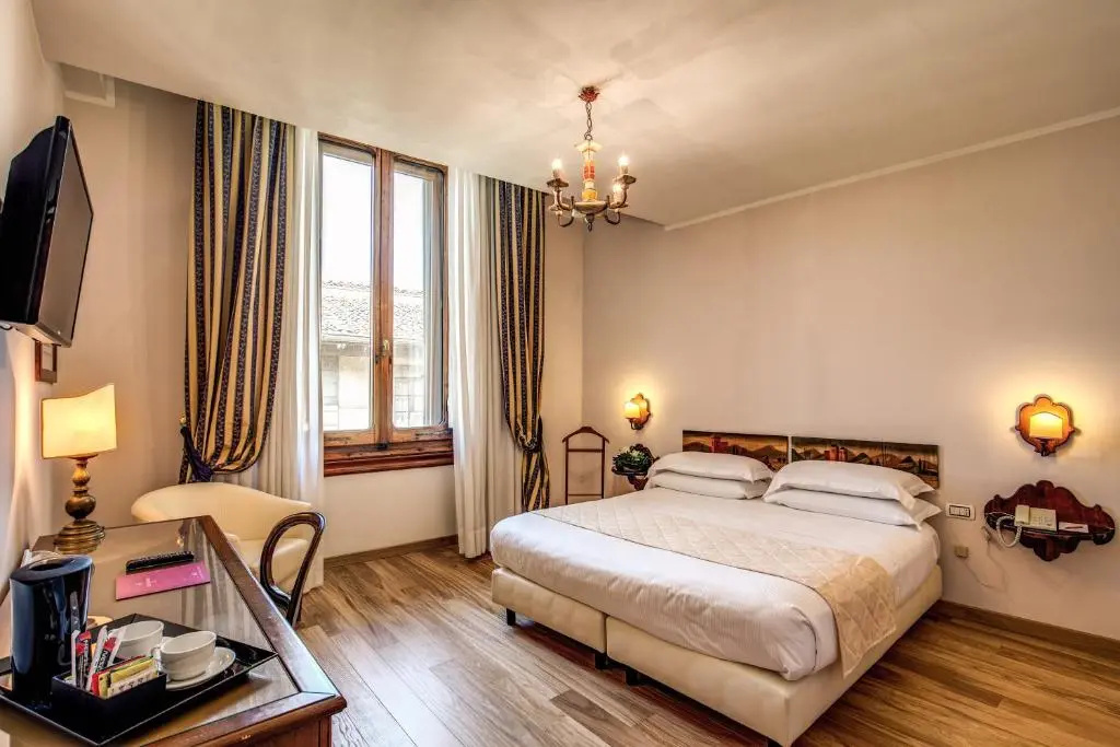 Croce Di Malta Hotel - Chambres