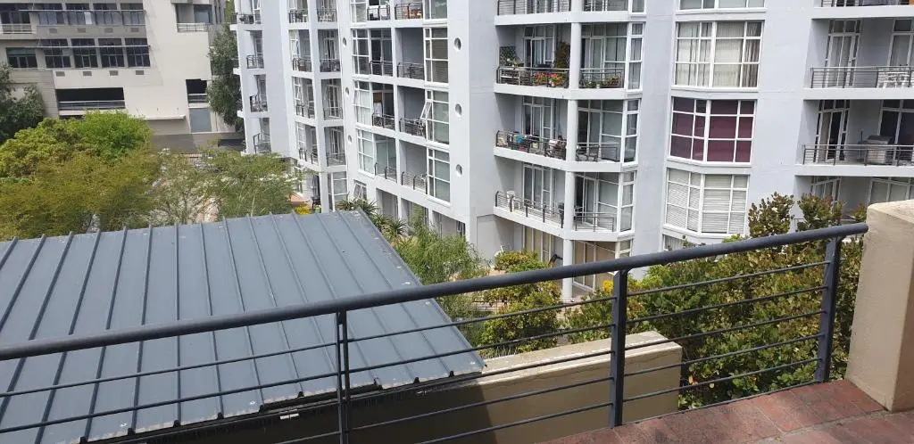 Tyger Waterfront luxurious and central Cape Town