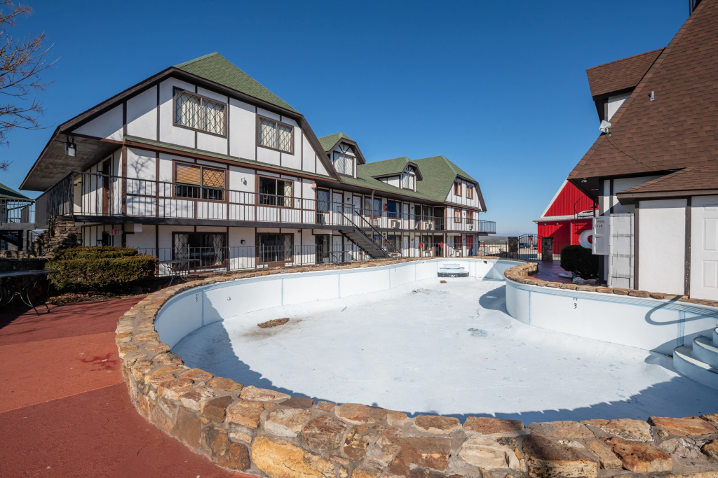OYO Hotel Windmill Branson