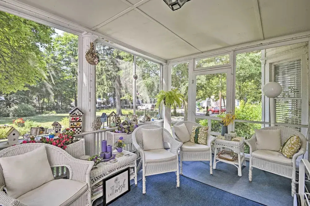 Historic Keuka Lake Estate in Hammondsport w/ Pool