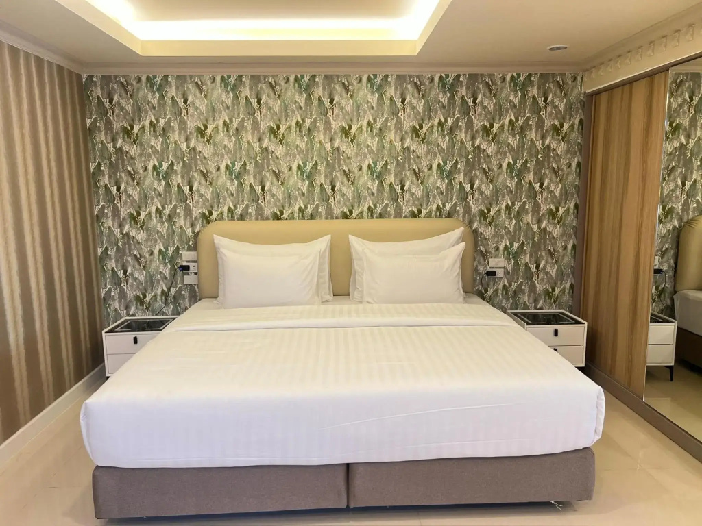 V20boutique Jacuzzi Hotel — фото