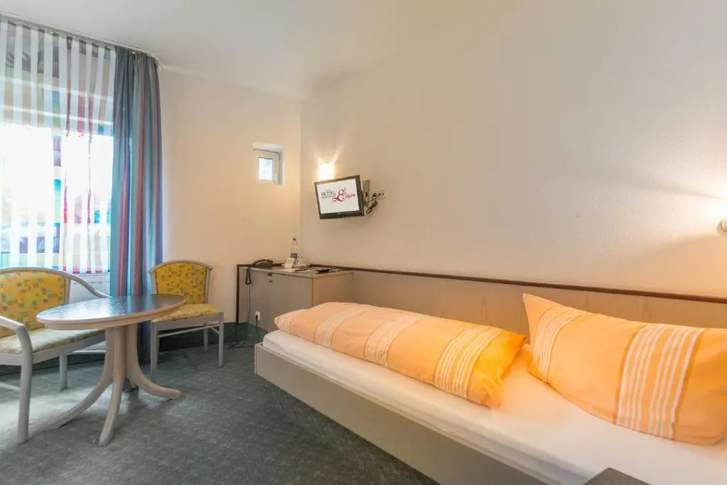 Standard Double room (twin beds)