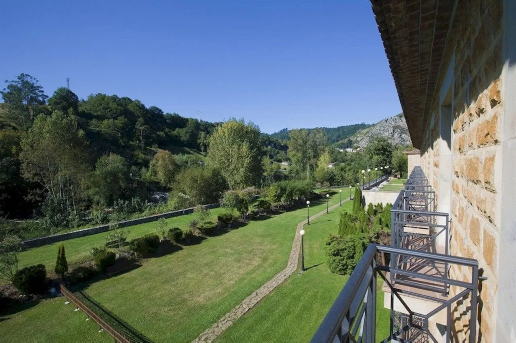 Balcony & Terrace
