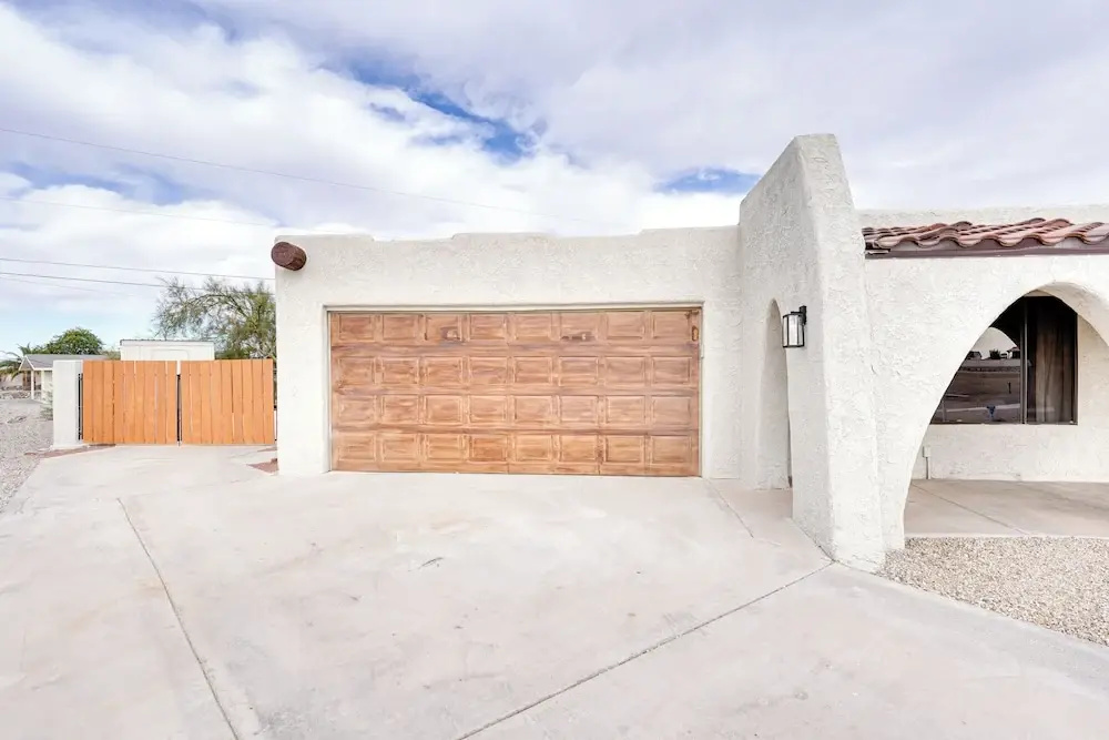 Pool, Grill & Fire Pit: Pet-friendly Arizona Home