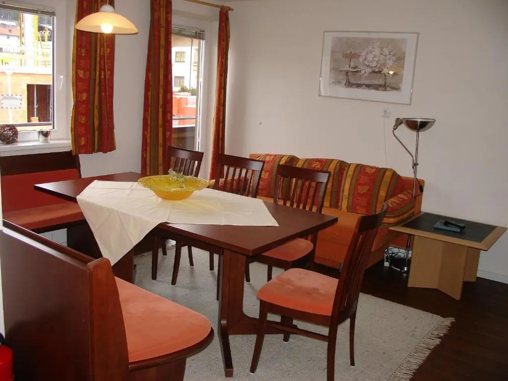 3 Bedrooms Deluxe Apartment