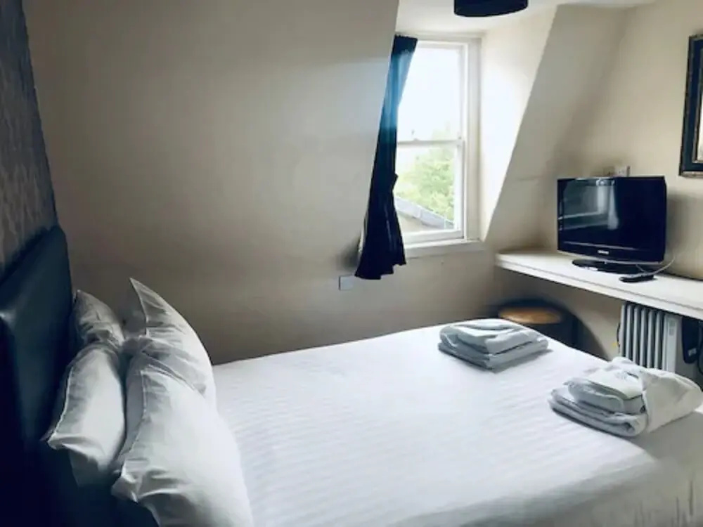 Economy Double room (full double bed)
