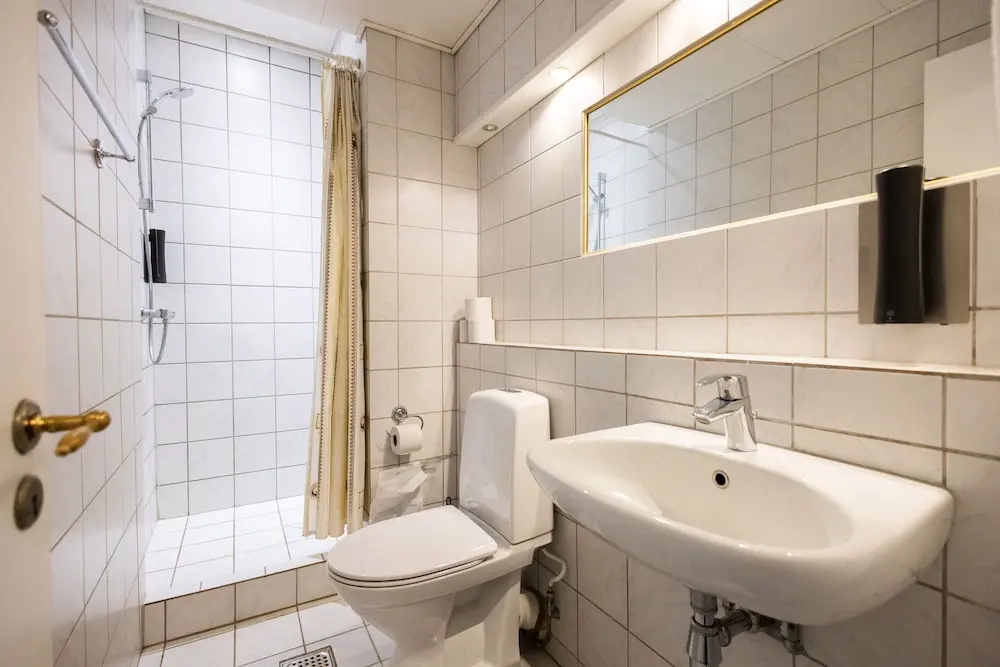 Economy Double room (twin beds)