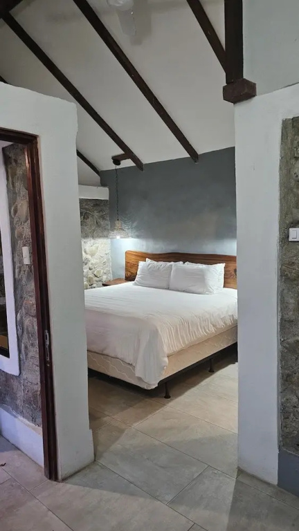 Double Villa (full double bed)