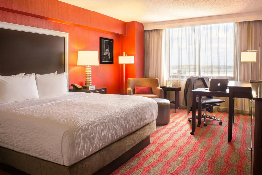 DoubleTree by Hilton New York LaGuardia Airport - Général