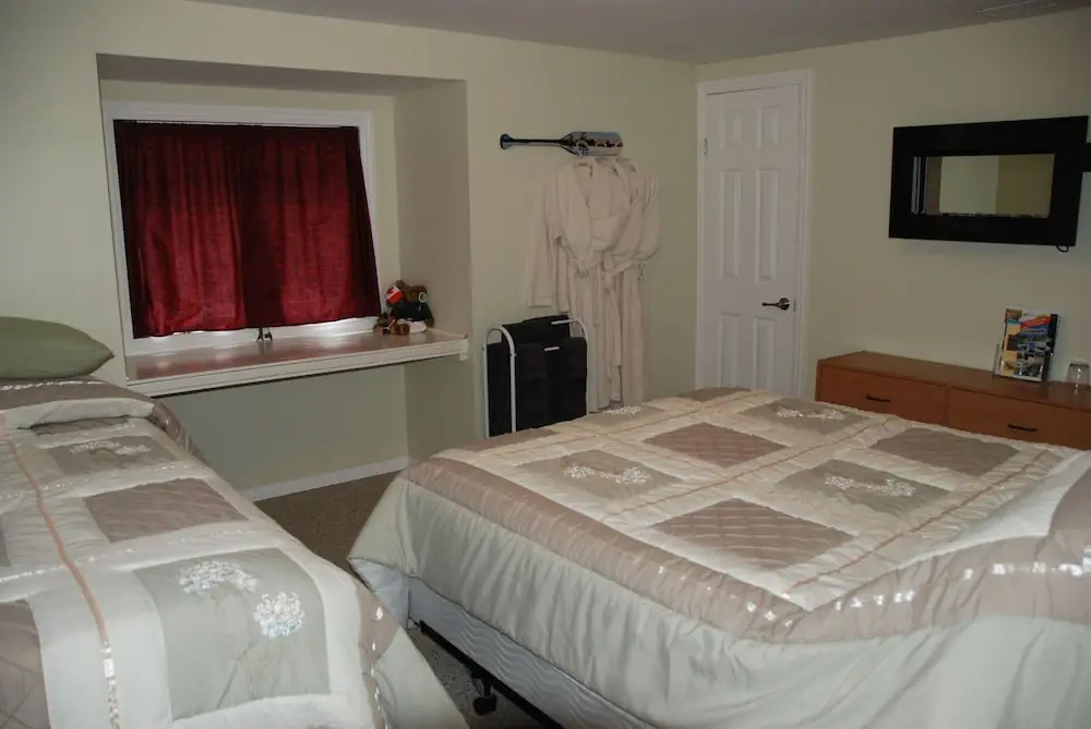 Standard Triple room
