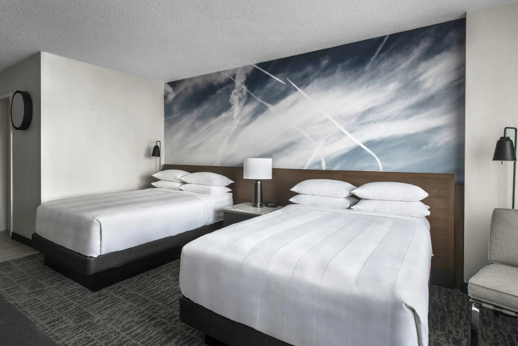 Newark Liberty International Airport Marriott — фото