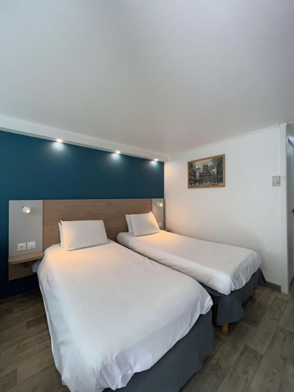 KYRIAD Sedan - Chambres