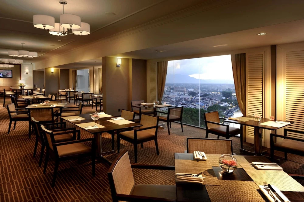 Hilton Kuching Hotel