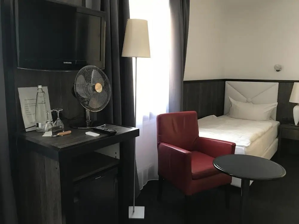 Hotel photo 2