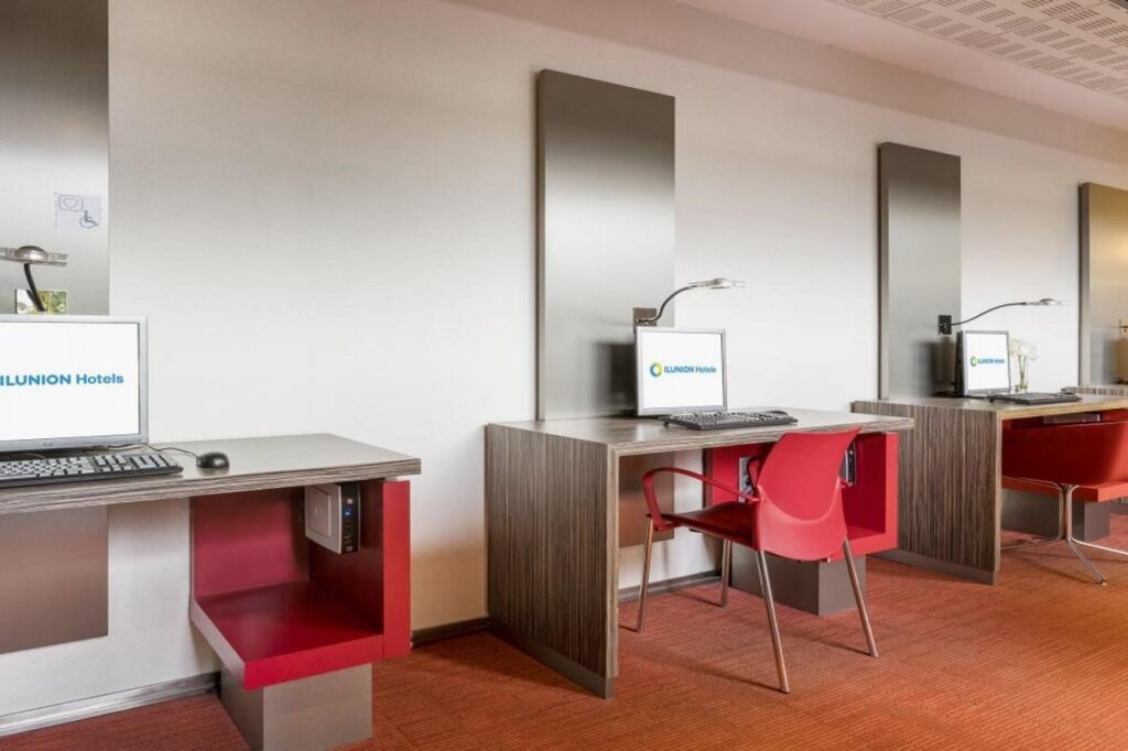 Hotel ILUNION Barcelona picture