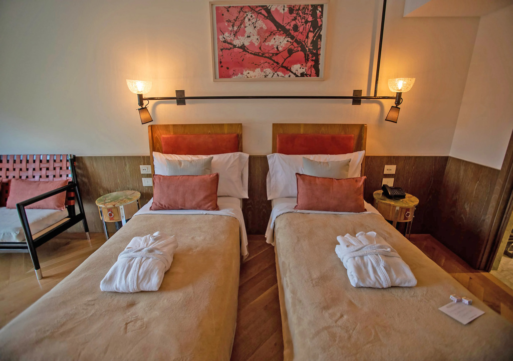 Superior Double room (full double bed)