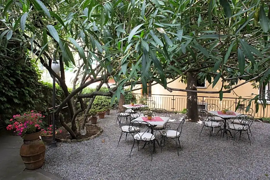 Hotel la Colonnina by null