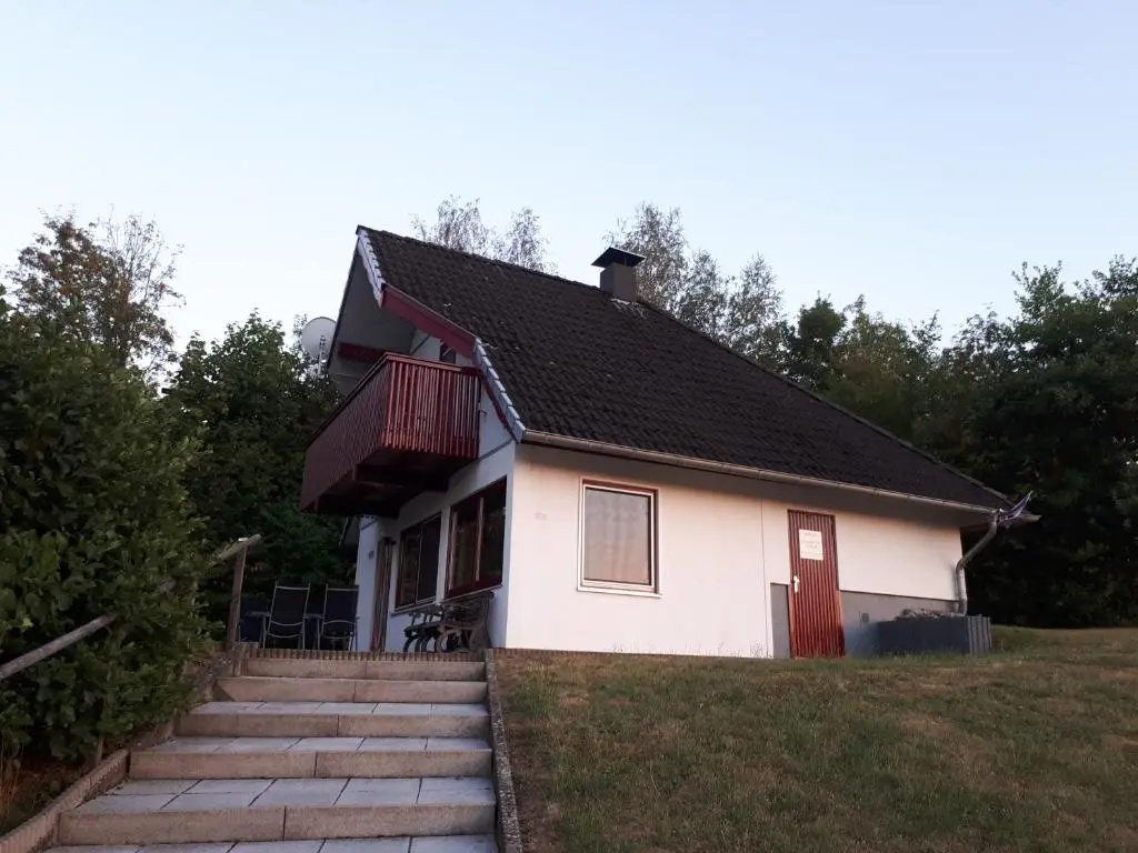 3 Bedrooms Cottage