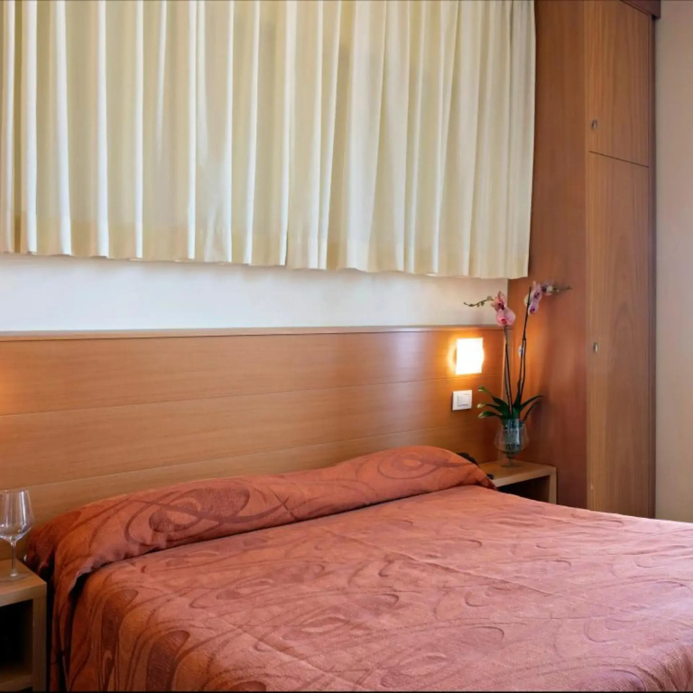 Hotel Mirage - Général