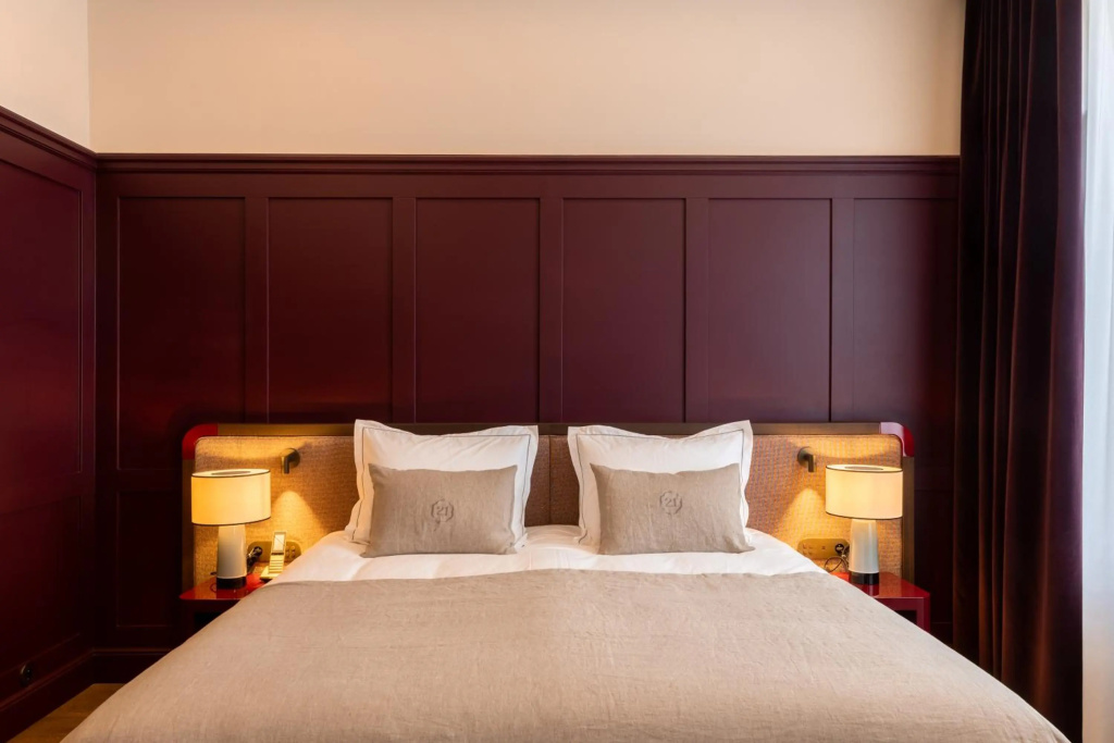 Faubourg 21 – The Leading Hotels of the World — 2