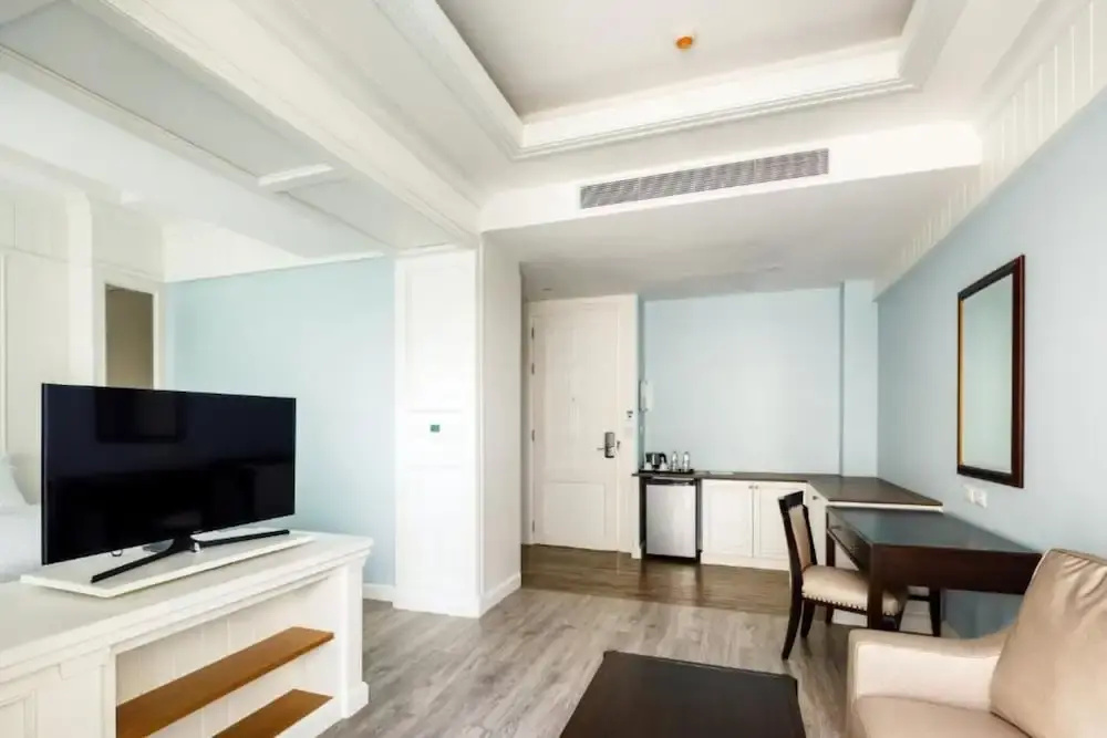 Premier Double Suite (full double bed)