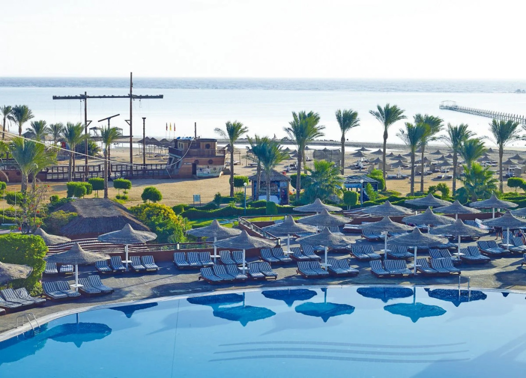 Beach & Waterfront